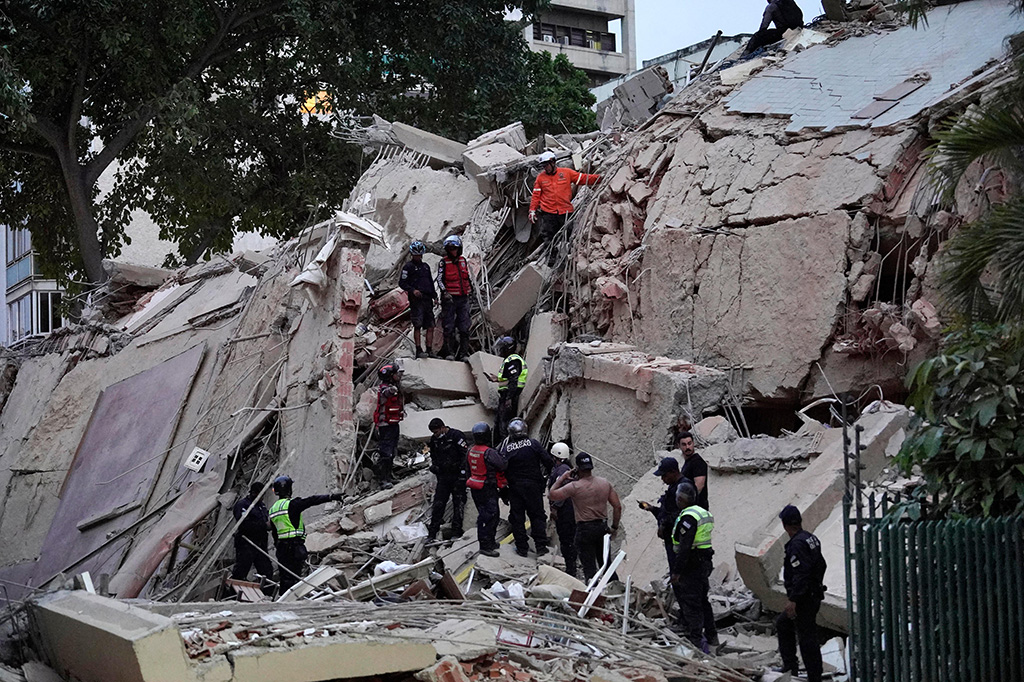 Venezuela vive una doble crisis: reconstrucción tras el terremoto y debate político sobre el futuro del país